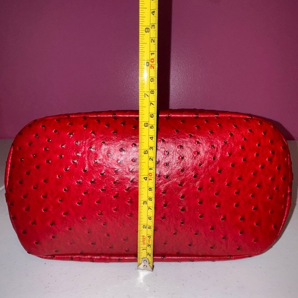 Giani Bernini Red Embossed Shoulder Bag - Picture 10 of 12